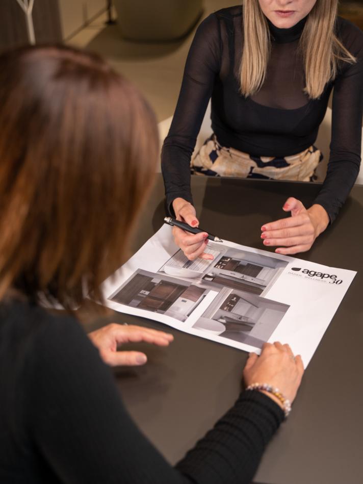 Arts Illustrated Studios Agape 0480